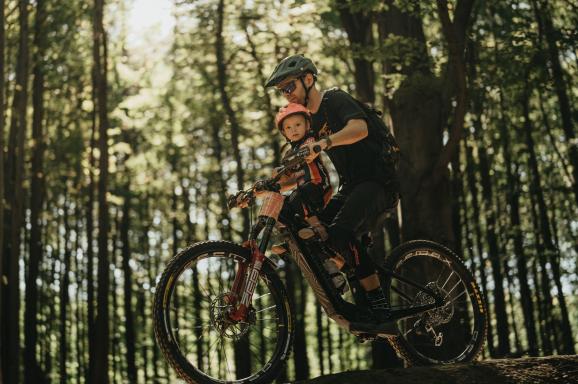 Black Forest Bikers Bike & School, z.s. - FAREJ DO LESA NA KOLO - VEŘEJNÝ ENDURO ZÁVOD