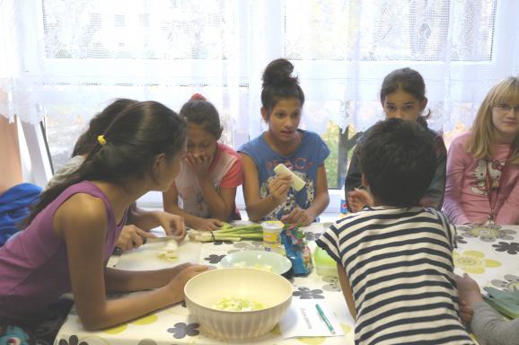 Centrum pro rodinu Sluníčko, z.s. - projekt Rodina na první místě - Dívčí klub