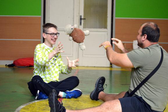 ADAM - autistické děti a my, z.s. - Terapeutické aktivity pro děti s autismem