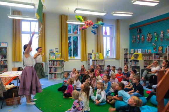 Město Petřvald - Zažij knihovnu jinak!